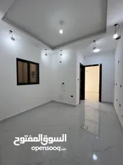  3 أستوديوهات عدد 2 للبيع بالقرب من شارع الجامعه الاردنية موقع مميز