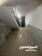  3 شقة للبيع في بيتونيا بالقرب من مسجد سيف الدين تشطيب سوبر ديلوكس حديثة البناء  مساحة الشقة 200 م صافي