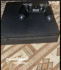  1 بلايستيشن4 سلم ب 120 دينار (قابل للتفاوض)