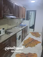  5 روف مفروش في عبدون مع ترس واسع