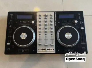  3 Numark mixdec express