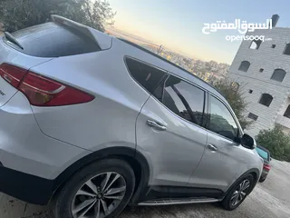  4 هونداي سانتافيه