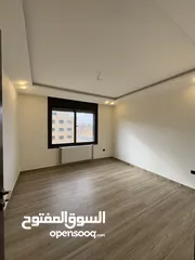 13 شقة فاخره للبيع طابق اول مساحة 235م بكردور عبدون(عميش) بسعر مميز