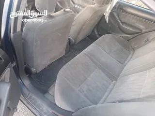  4 هوندا سيفك موديل 2003 للبيع