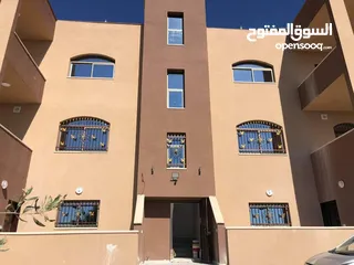  3 شقة للإيجار