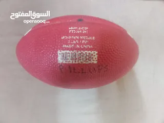  2 كرة قدم أمريكية Nike صغيرة أصلية بحالة جيدة جدآ