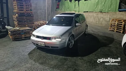  5 للبيع جولف mk4 موديل 2003