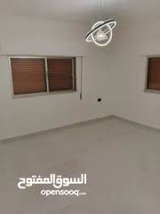  5 شقه فارغه للايجار سوبر ديلوكس  ام اذينه اجمل مناطق الاجره 400
