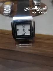  4 ساعات رجالية بحالة ممتازه جدا
