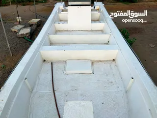  5 قارب مسطح 33 قدم مطلوب له 600 للتواصل