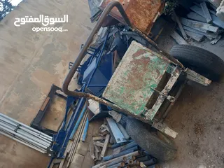  14 معدات بناء