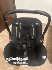  2 عرباية اطفال وكارسيت وكراجة شيكو للبيع وكراجة لون اخضر