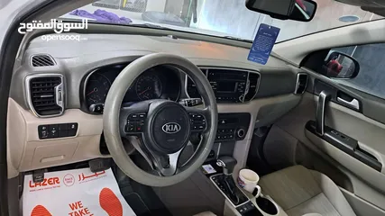  5 KIA SPORTAGE  WHITE 2017