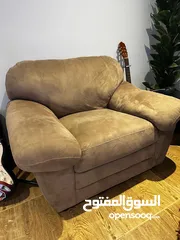  2 Single sofa two pieces for sale  للبيع صوفا العدد 2