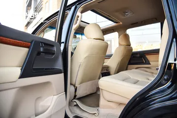  17 تويوتا لاند كروزر GXR V6 2015 Toyota Land Cruiser بحالة الوكالة