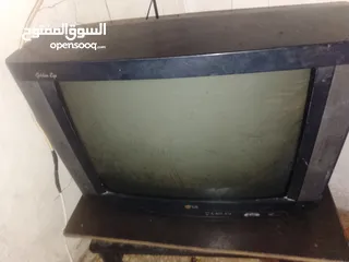  5 تلفزيون عادي 48 انش نضيف غير مصلح نوع LG معه رسيفر جديد كرتونتو موجوده مع ريموند لرسيفر
