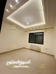  7 شقة فاخرة - لم تسكن - تشطيبات سوبر ديلوكس - 4نوم 2ماستر - 216م - بإطلالــــه مميزة