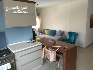  5 شقة مميزة للبيع – عين منجد / رام الله  الموقع: عمارة السعادة – مقابل قيادة الشرطة مباشرة