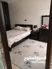  17 منزل للبيع