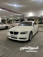  2 BMW 325i 2008 Full option for sale