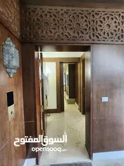  12 شقة فاخرة فارغة للبيع او للإيجار بمواصفات فيلا - ref : 14560