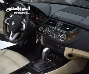  15 BMW Z4 sDrive30i ( 2010 Model ) in Black Color GCC Specs