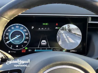 15 هونداي توسان هايبرد  بلاك ايديشن كامل الاضفات لون مميز  سنة الصنع 2022