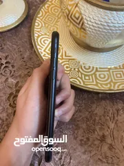  4 Xr للبيع . اقرء الوصف