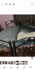  2 تخت مفرد عدد 3 بحاله الوكاله تم شرائهم خلال اسبوعين والبيع بداعي السفر