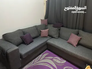  8 أساس للبيع