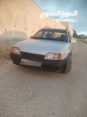  13 اوبل كدت ستيشن موديل 88 محرك 1600 انجكشن فحص قير عادي مرخصه ترخيص طويل
