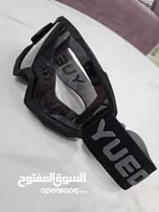  2 YUEDIO نظاره خوذه ماركه