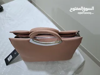  6 Women's handbag New