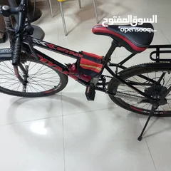  1 بسكليت استعمال خفيف كما موضح بالصور جنط 26 سبعه غيارات خلفيه