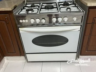  4 غاز يونيفيرسال للبيع بداعي السفر