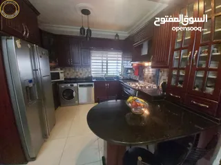  3 شقة مميزة للبيع في السابع  خلف جمعية خليل الرحمن طابق ثاني 140م تشطيب سوبر ديلوكس