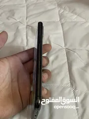  3 iPhone x  بحالة ممتازة