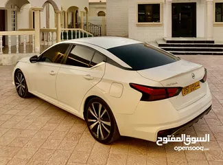  3 ألتيمـــا 2020 SR Sport للبيع فقــط..