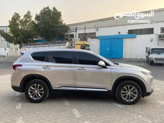  5 Hyundai Santa fe 2019