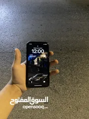  1 ايفون 11مستعمل بحاله الوكاله