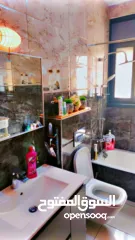  7 شقة للبيع في سطح مرحبا- الشرفة (يبعد اقل من 5 دقائق عن دوار المنارة)