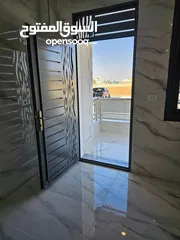  27 شقق سكنية للبيع / الكرك - الوسية / متوفر شقق في جميع الطوابق / تشطيبات ديلوكس و بأسعار منافسة.
