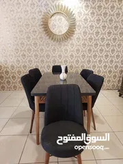  12 طاولات سفره