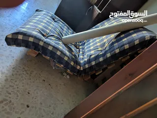  21 اثاث كنب ومكاتب بحاله جيده خشب وحديد