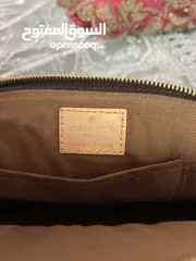  5 Louis Vuitton hand bag