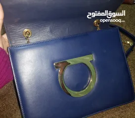  6 Salvatore Ferragamo bag made of soft leather, made in Italy  حقيبة سلفاتوري فيراغامو مصنوعة من الجلد