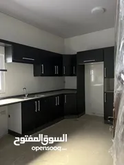  1 شقة للبيع طابق اول