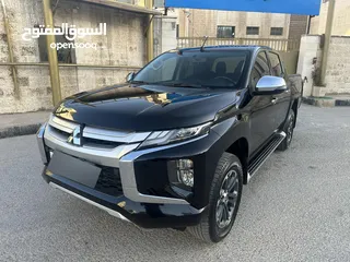  4 ميتسوبيشي L200 سبورتيرو موديل 2022 أعلى صنف مع ديفلوك للبيع