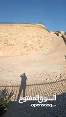  28 بناء سناسل حجريه استصلاح ارض زراعيه  تشييك المزارع تعبيد الشوارع تعبيد الساحات ملاعب شاليهات
