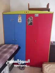  1 خزانة وكمدينة  خشب لاتيه نظيف